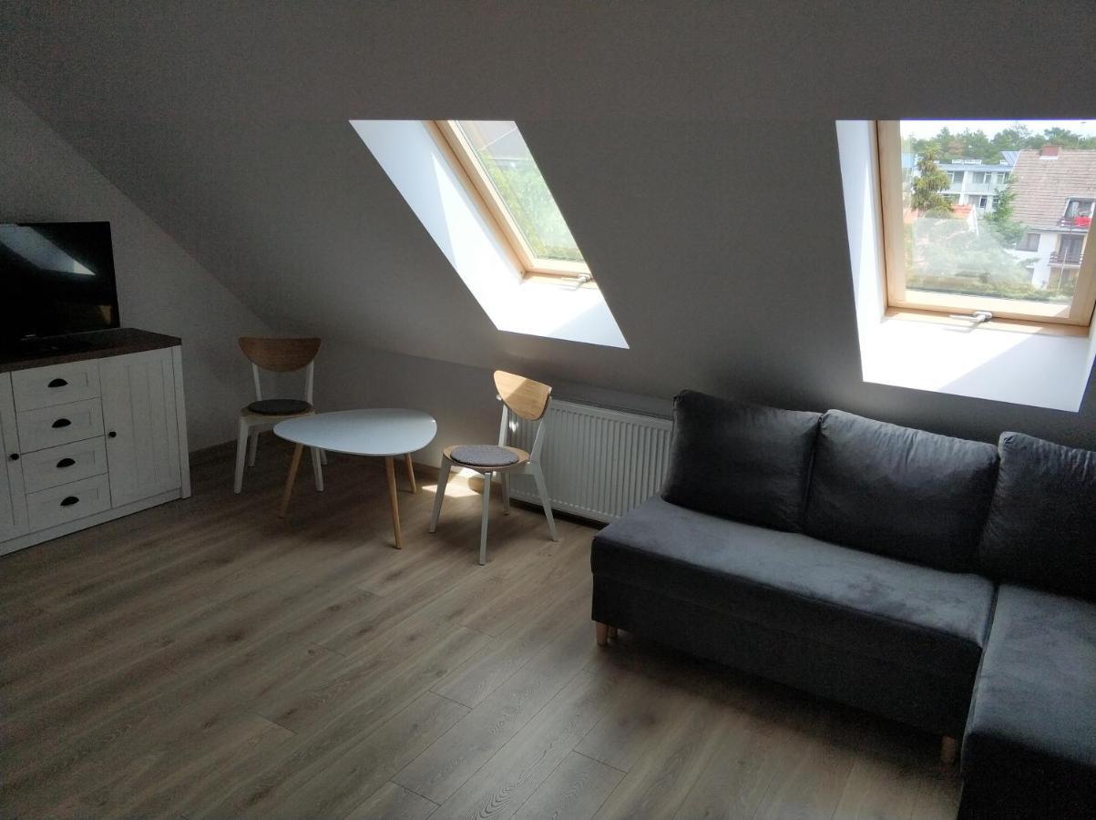 Apartamenty Gosciniec Re-Max Mrzeżyno Eksteriør bilde