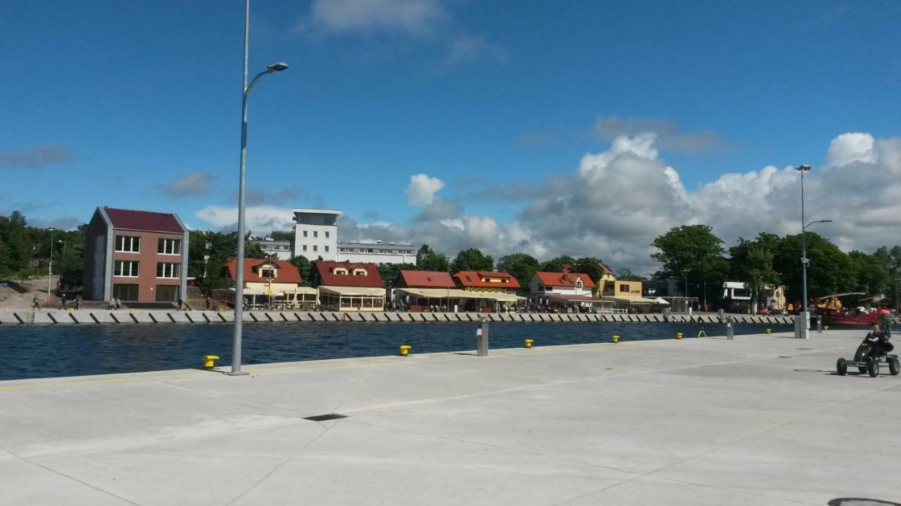 Apartamenty Gosciniec Re-Max Mrzeżyno Eksteriør bilde